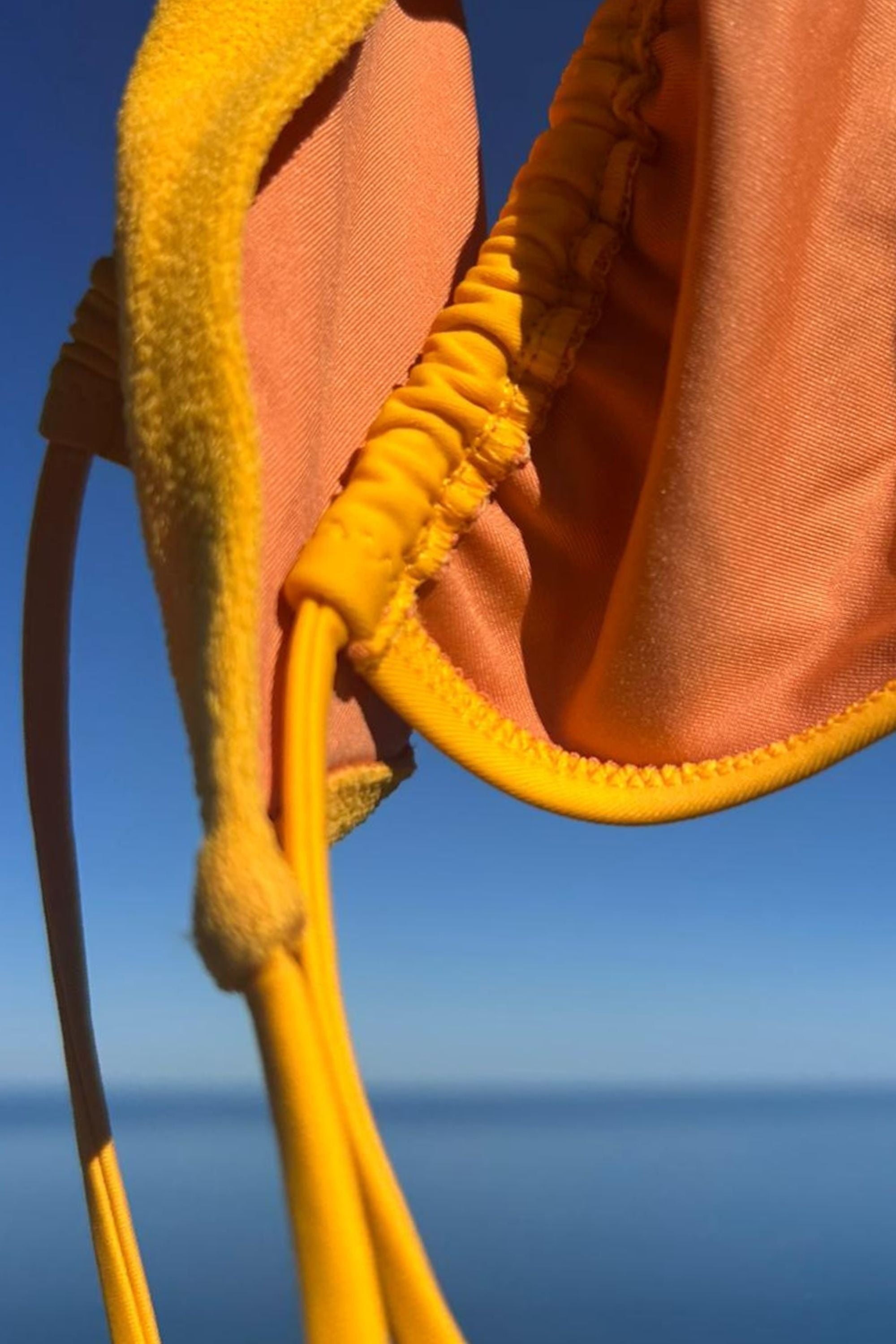 Tropic Triangle Top / Yellow Coral